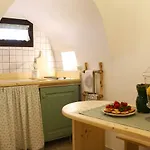 Bed & Breakfast Trulli Antica Fonte 3*