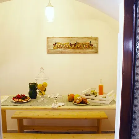 Trulli Antica Fonte Bed & Breakfast 2*