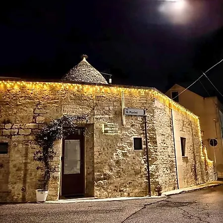 Bed and Breakfast Trulli Antica Fonte 4*